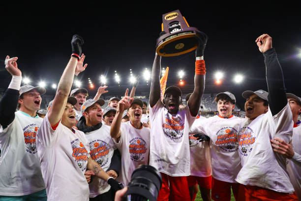 稳居英超顶 稳居英超顶